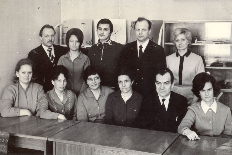 03.jpg 03.jpg