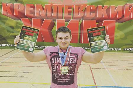 Студент КГАСУ Камиль Галиев стал победителем Открытого чемпионата "Кремлевский жим" (Москва)