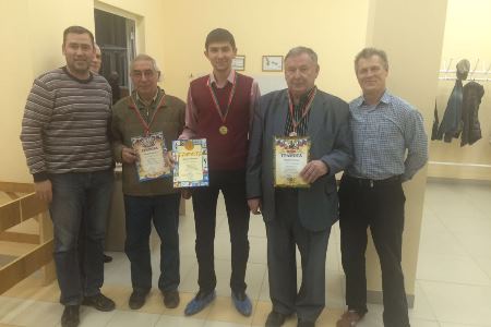 В КГАСУ состоялось первенство преподавателей и сотрудников по шахматам: 1 место заняла команда ИСТИЭС!
