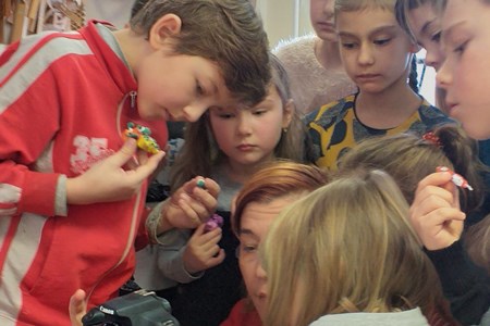 Учащиеся детской школы КГАСУ "ДАШКА" прошли мастер-класс по пластилиновой мультипликации