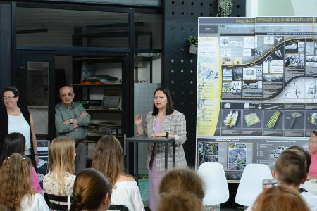 16 июня 2021 года состоялось торжественное вручение свидетельств выпускникам Детской архитектурно-дизайнерской школы «ДАШКА». 