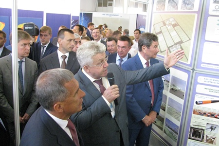 Проекты ученых КГАСУ представлены Президенту Республики Татарстан Р.Н. Минниханову на 8 Международной специализированной выставке «АКТО-2016»