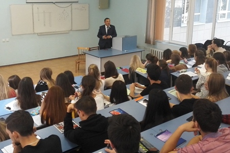 Генеральный   директор ООО «Управляющая компания «Уютный дом» М.А. Нуриев встретился со студентами ИСТИЭС