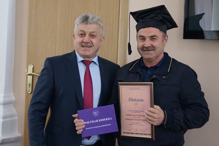 Помощник Президента РТ Ф.М. Ханифов стал Почетным выпускником КГАСУ